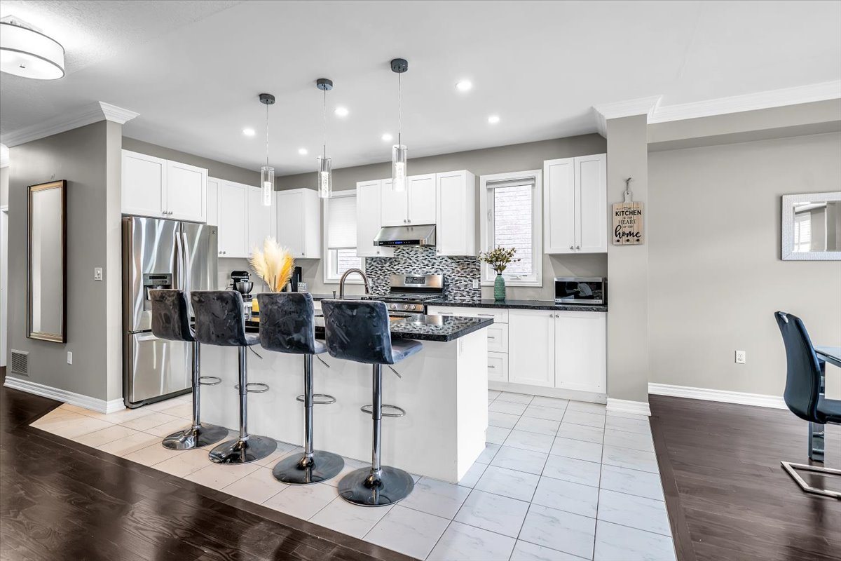 Kitchen with island